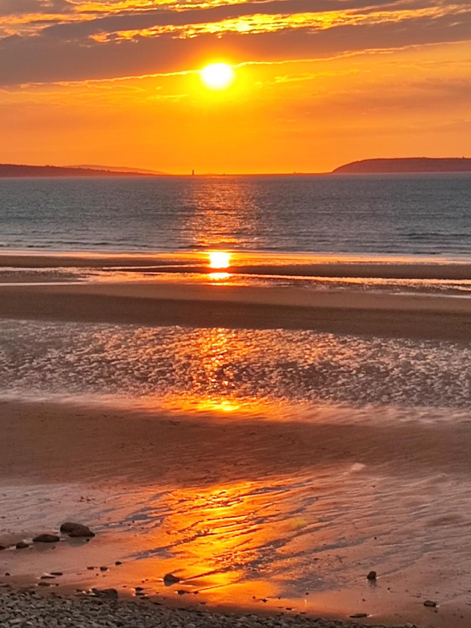 Fantastic Sea Views At Century'S Old Alma'S Cottage - Sleeps Up To 8 Guests Penmaen-mawr 외부 사진